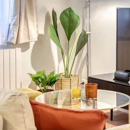 Matisse Elegant F2 Proche Vieux-marche