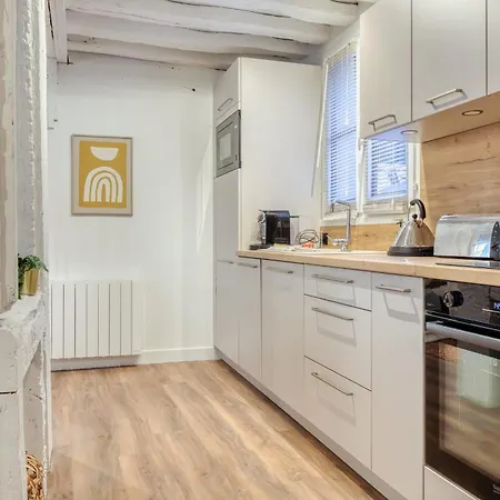 Apartment Matisse Elegant F2 Proche Vieux-marche *